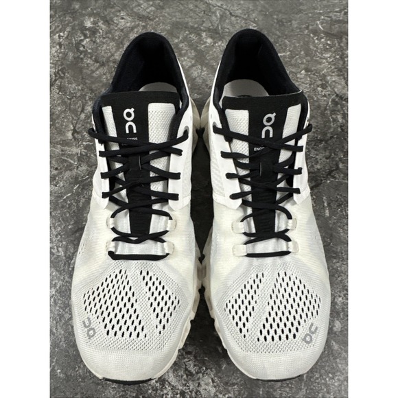 ON CLOUD X CLOUD TEC HELION  WHITE/BLACK WOMENS ATHLETIC TENNIS SHOES 10.5 - Picture 2 of 14